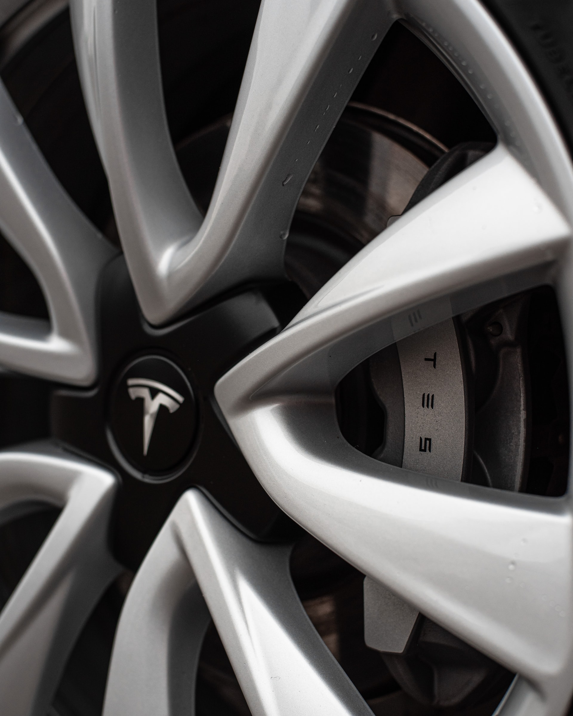 4 Best Tires For Tesla Model 3 Long Range Most Efficient Tire Options