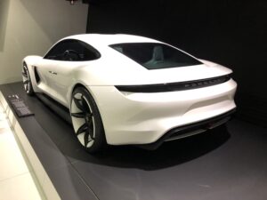 2040-Future-Porsche-Taycan