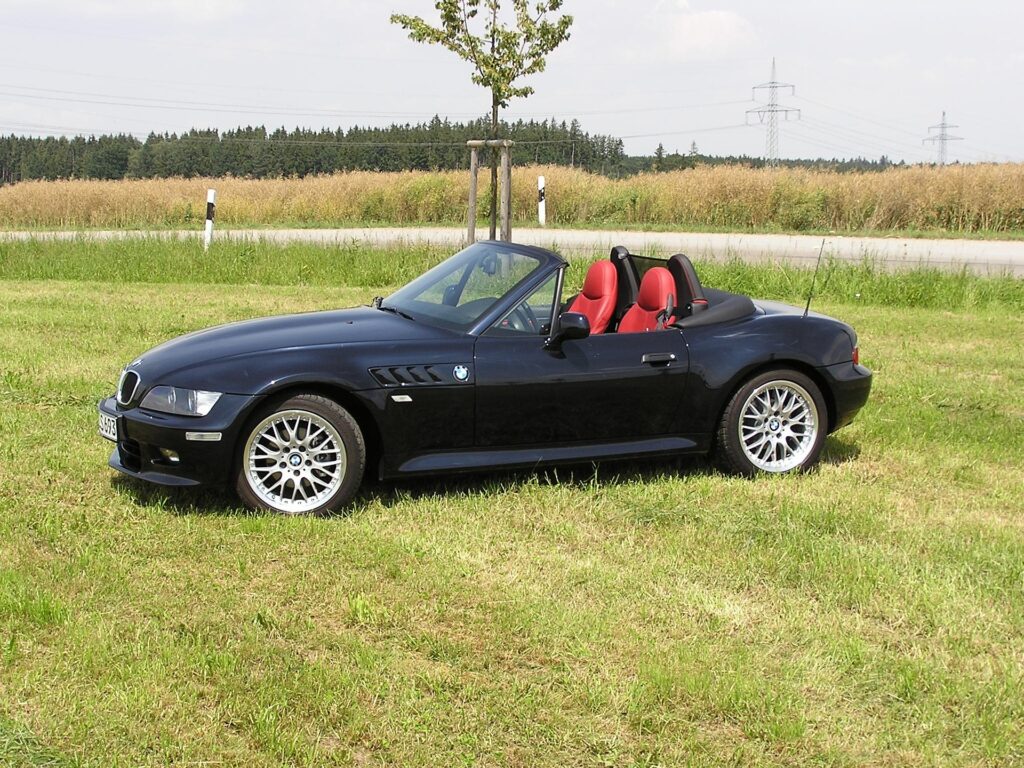 Cheap-Cars-That-Look-Like-Sports Cars-BMW-Z3
