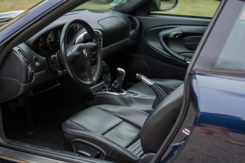 Porsche-996-Years-to-Avoid-interior