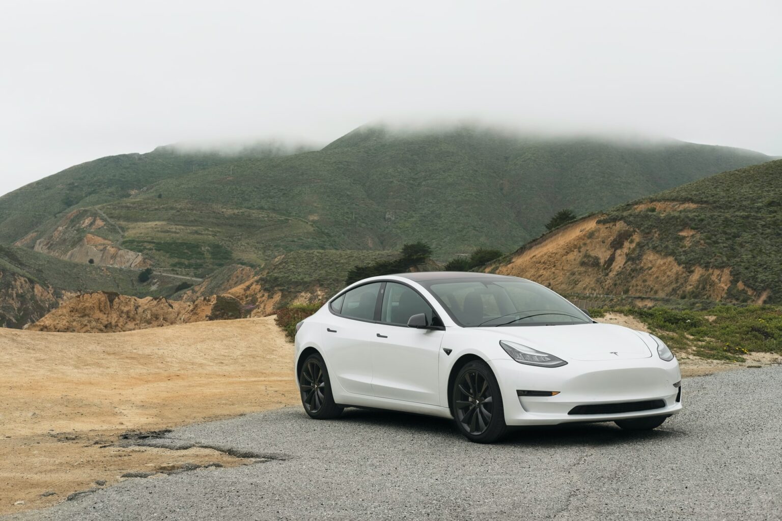 The 6 Best Tires For Tesla Model 3 - 19 Inch Wheels Guide