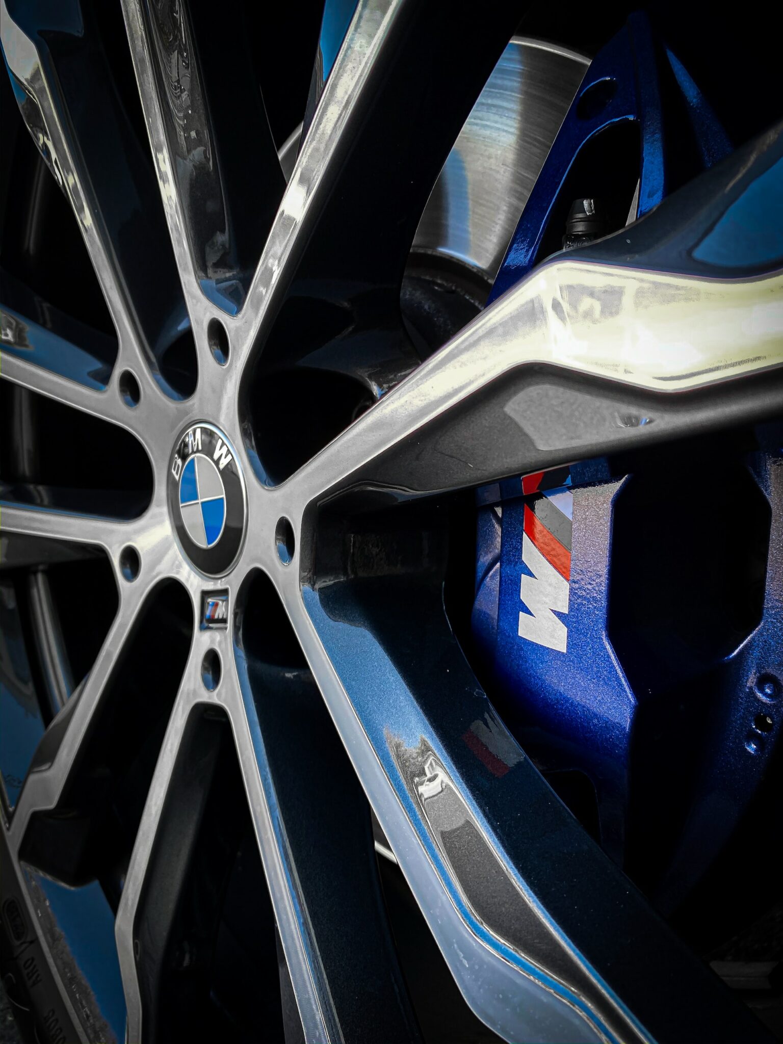 6 Best Tires for BMW X3 M40i AllSeason, Summer, & Winter Choices