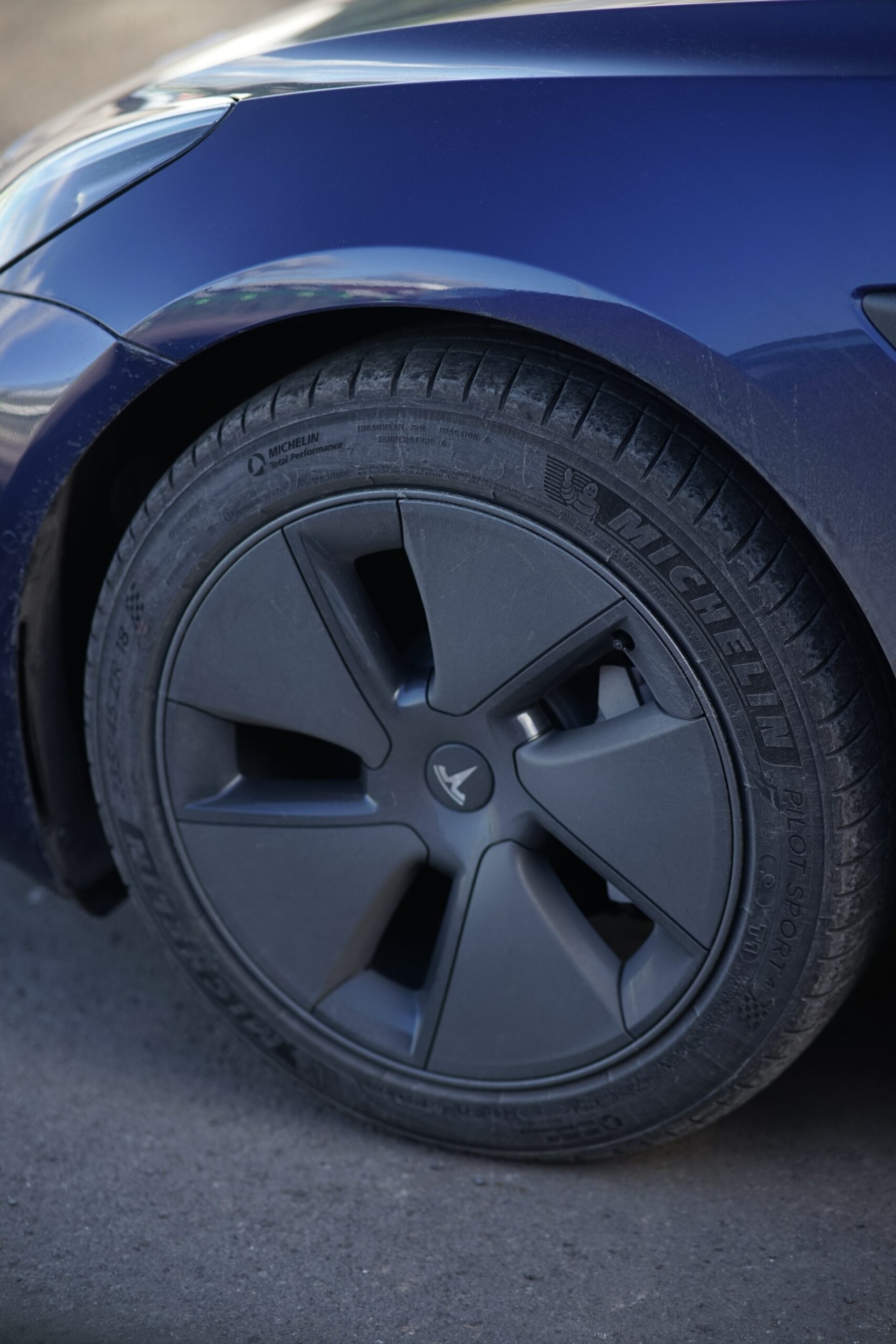 4 Best Tires for Tesla Model 3 Long Range Most Efficient Tire Options